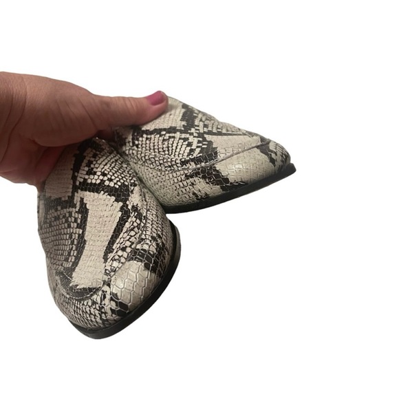 Vince Camuto Snakeskin Shoes Size 7 1/2 - Picture 6 of 7